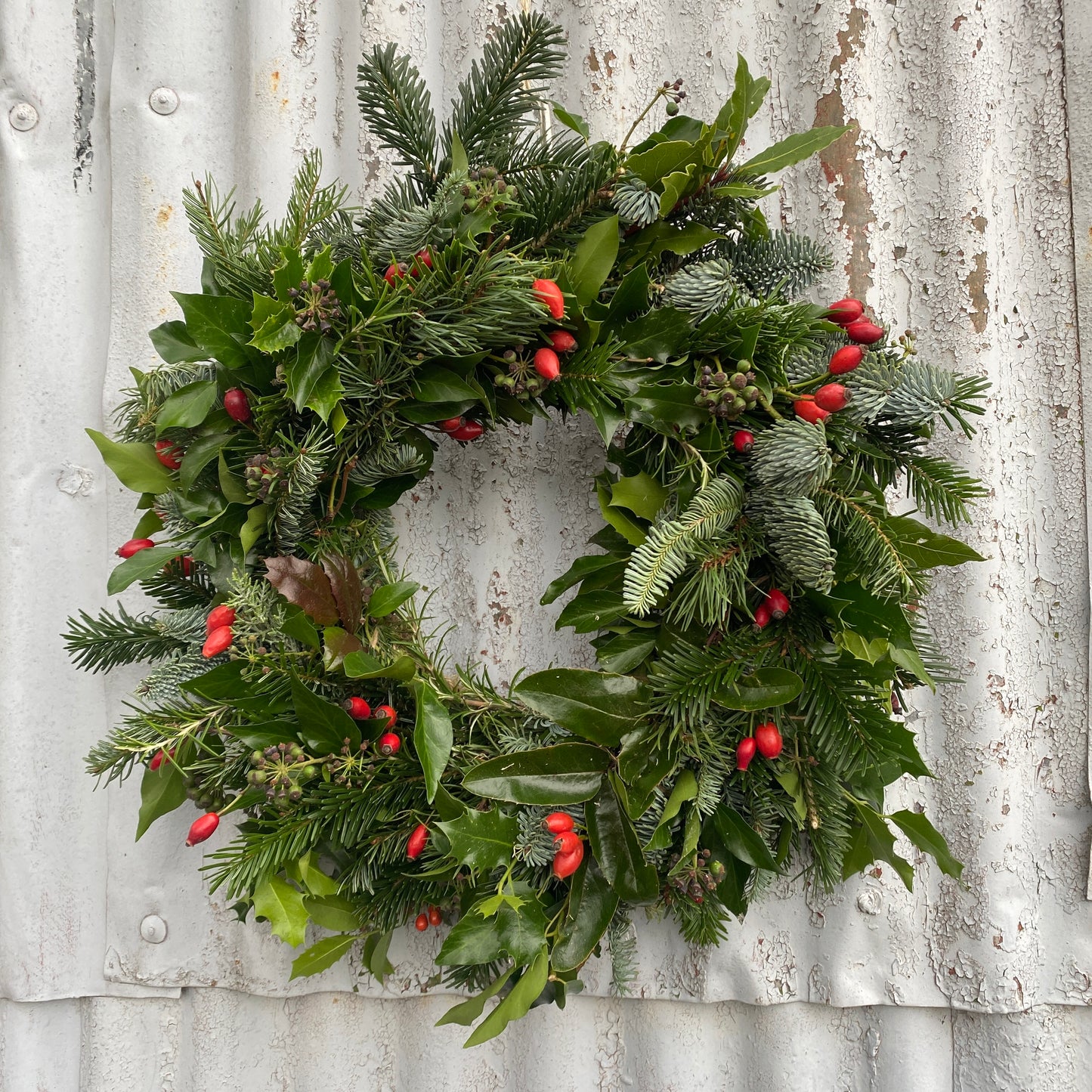Handmade Fresh Christmas Wreath - Florists Choice Traditional